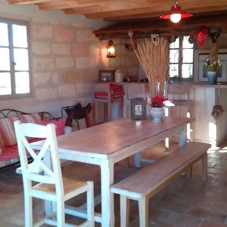 Oda ve Kahvaltı Le Mazet De Jean 3*