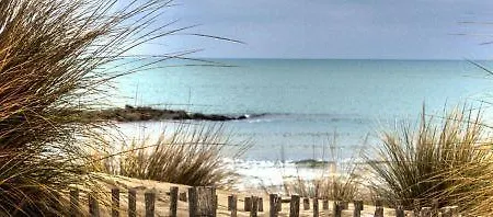 Le Mazet De Jean Oda ve Kahvaltı 3*